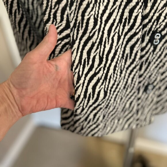 Animal Print Jacket - Picture 8 of 9